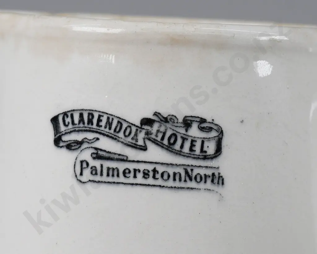 CLARENDON HOTEL PALMERSTON NORTH MILK JUG Image 1++