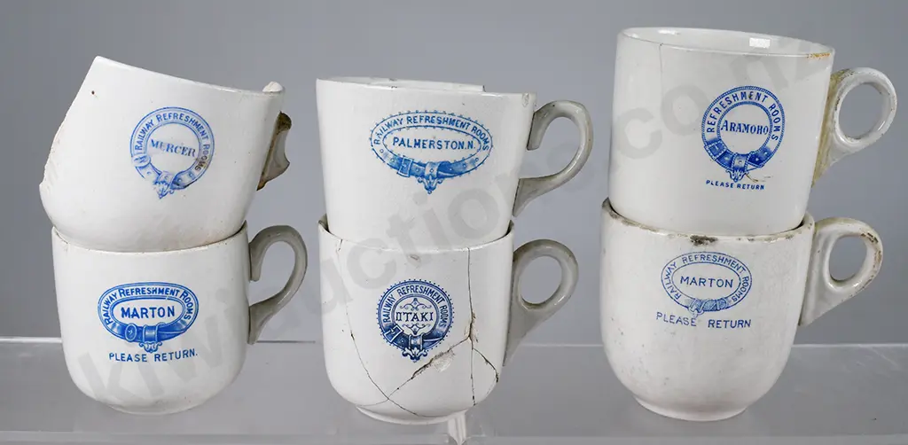 NEW ZEALAND RAILWAY CHINA CUPS - SUPER RARE ! Image 1++