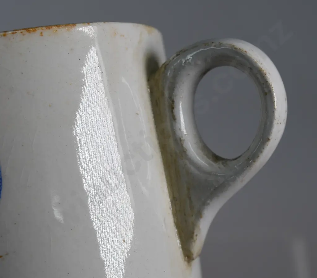 NEW ZEALAND RAILWAY CHINA CUPS - SUPER RARE ! Image 1++