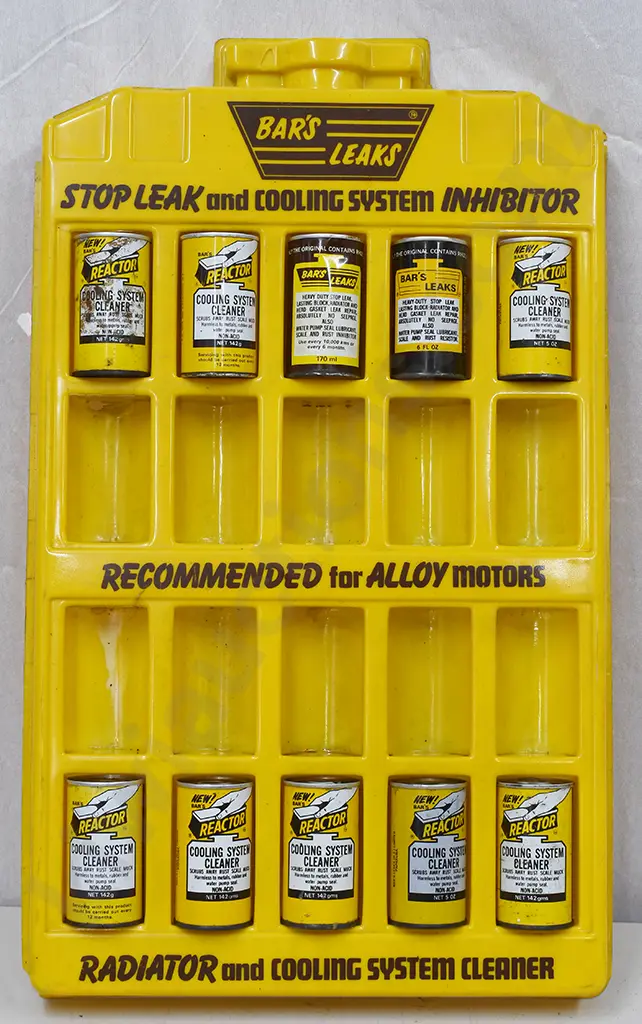 BARS LEAKS STAND WITH SOME PRODUCT Image 1++