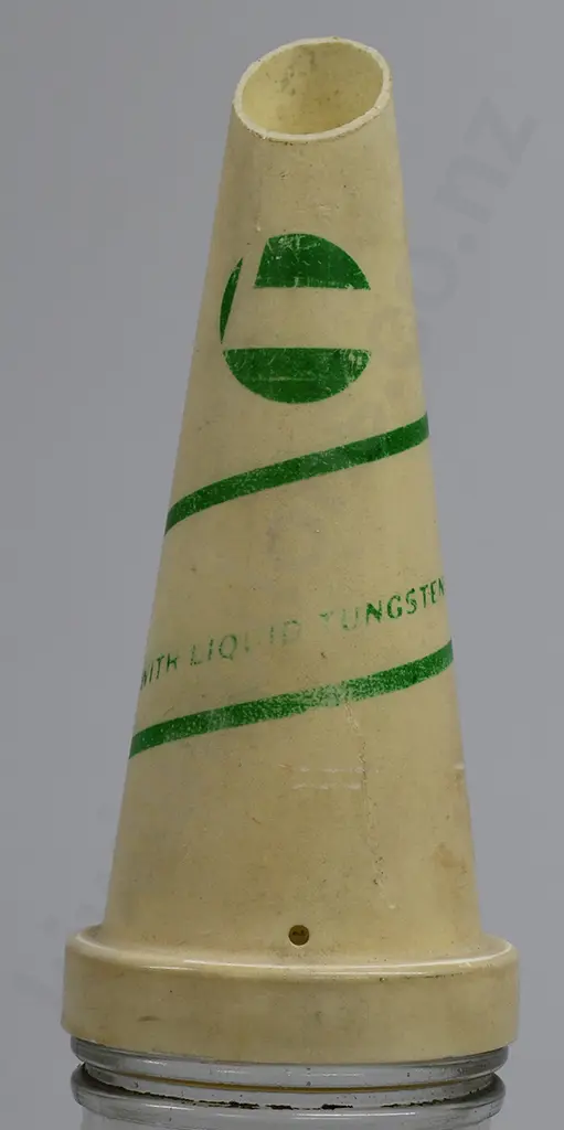 CASTROL OIL BOTTLES & POURERS Image 1++