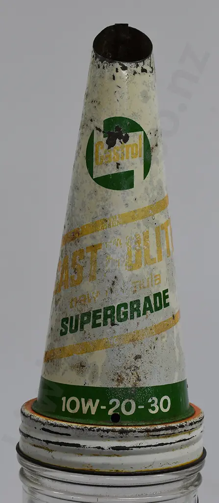 CASTROL OIL BOTTLES & POURERS Image 1++