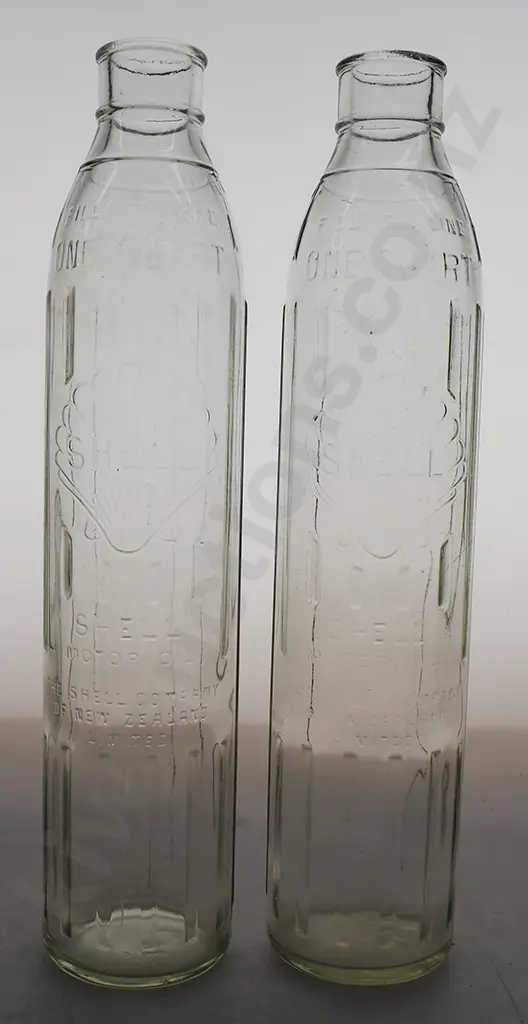SHELL QUART OIL BOTTLES Image 1++