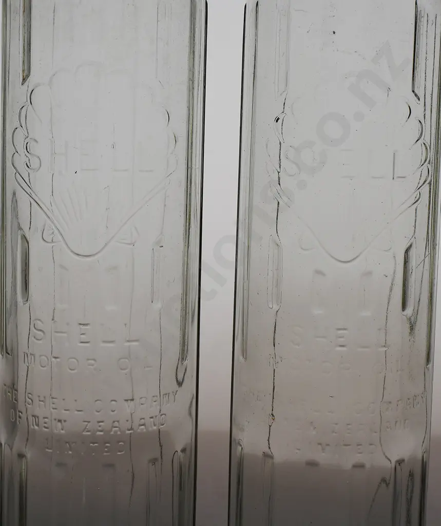 SHELL QUART OIL BOTTLES Image 1++