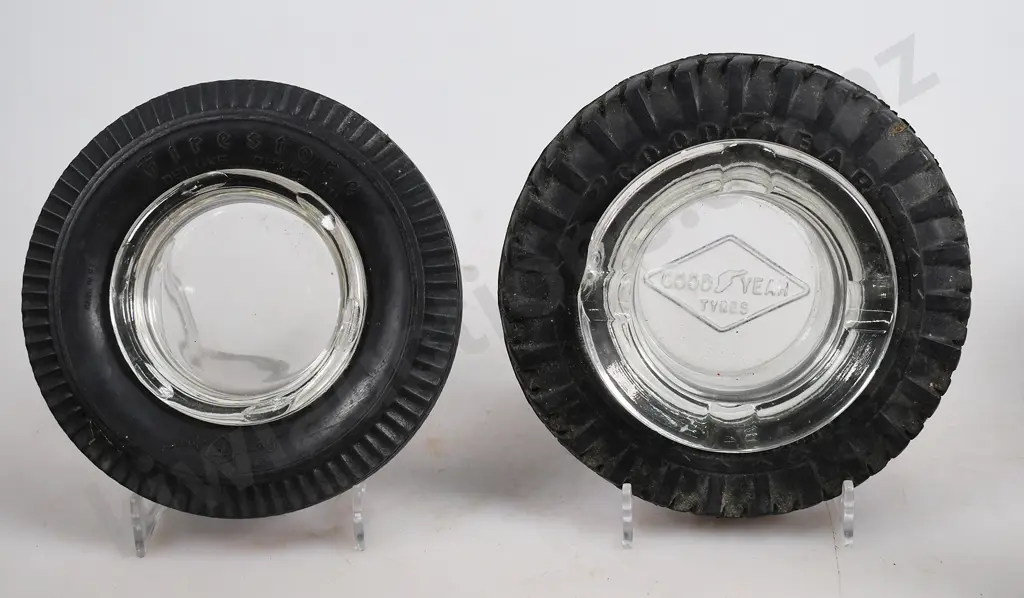 ADVERTISING TYRE ASHTRAYS Image 1++