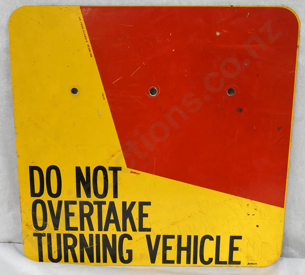 AUTOMOTIVE SIGNS Image 1++