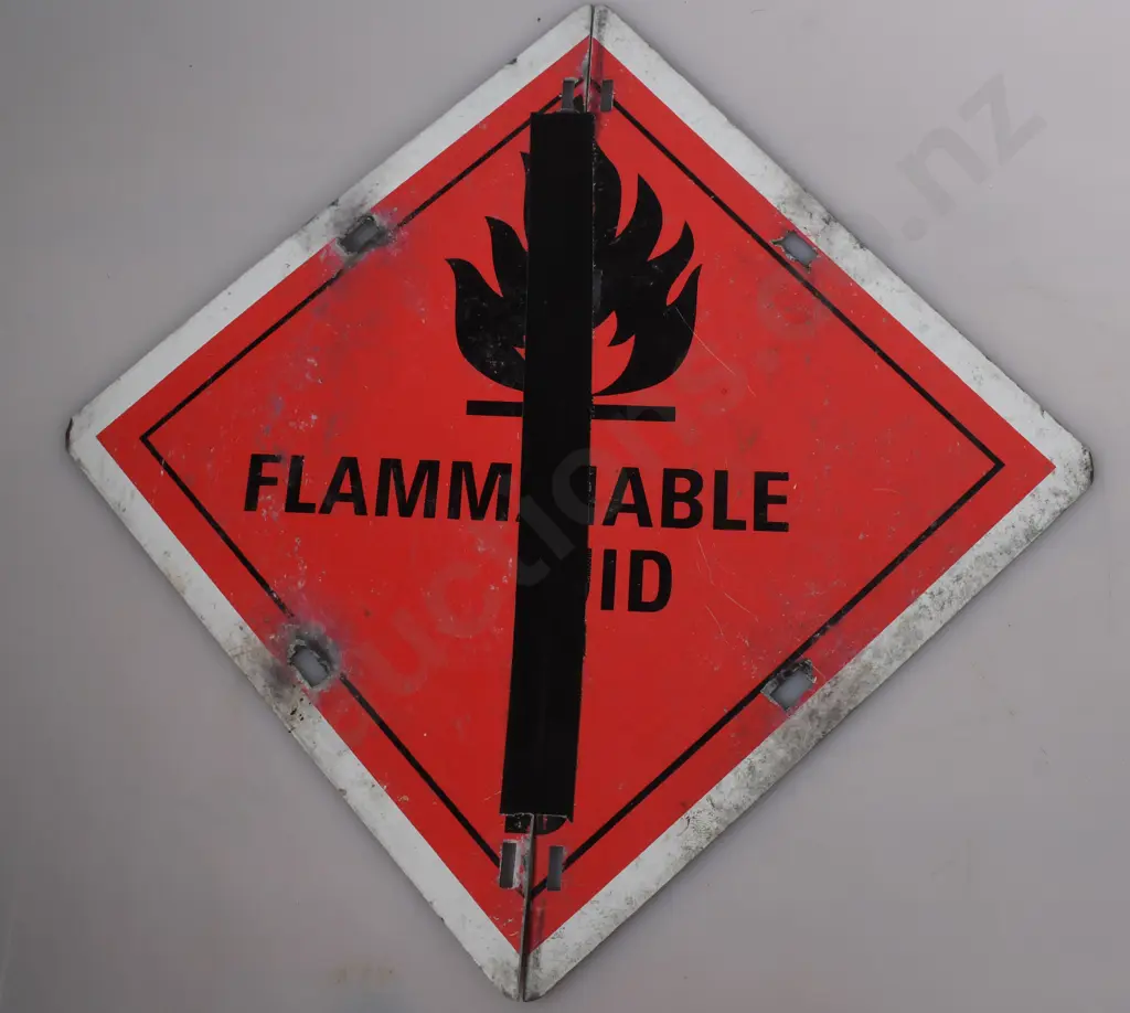 EXPLOSIVE TRUCK SAFETY SIGN, TO LIFTS SIGN Image 1++