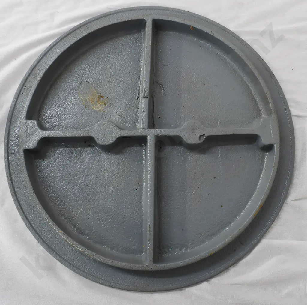 SHELL TOBY FORECOURT COVER PLATE Image 1++