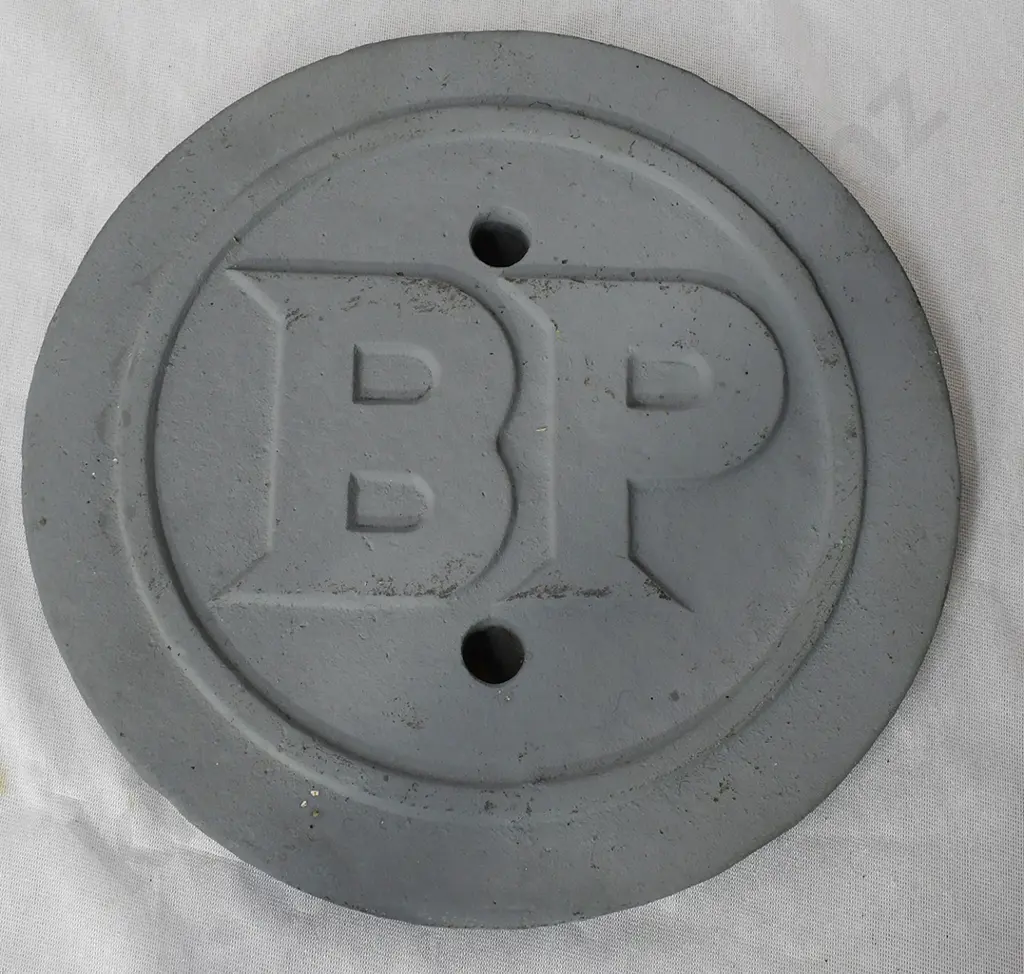 BP TOBY FORECOURT COVER PLATE Image 1++