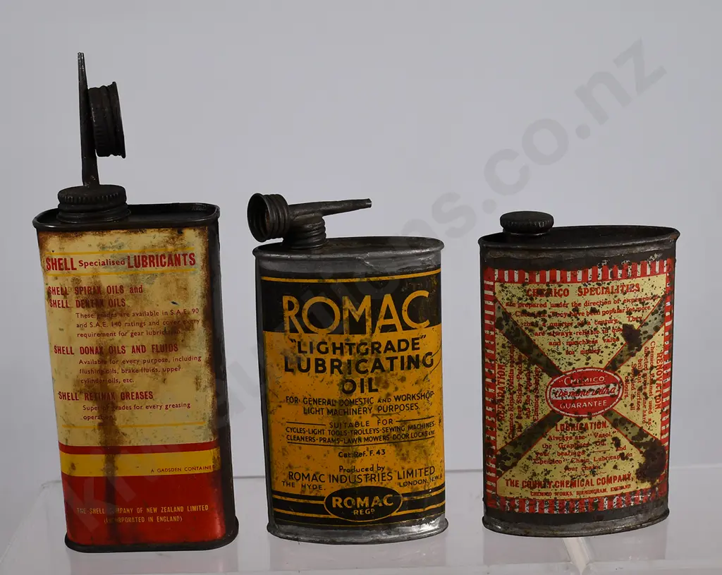 LUBRICATING OIL TINS Image 1++
