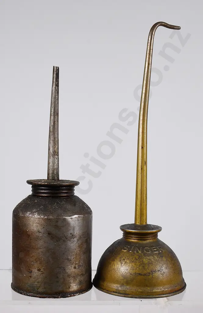 ASSORTED OIL CAN OILERS Image 1++