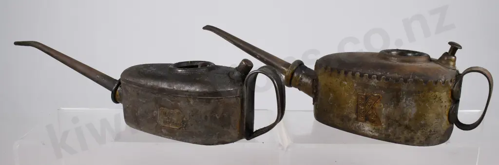 ASSORTED OIL CAN OILERS Image 1++