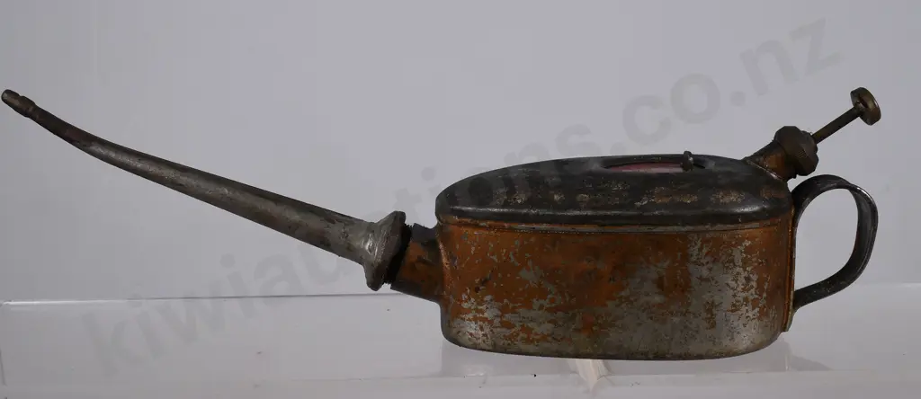 ASSORTED OIL CAN OILERS Image 1++