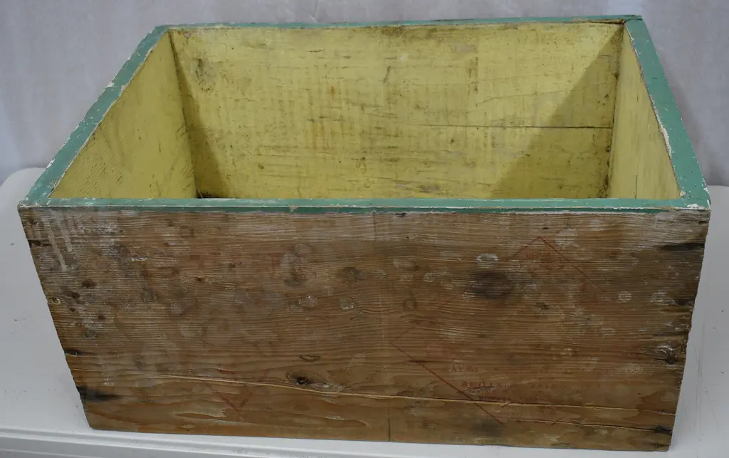 SIMMS CHRISTCHURCH WOODEN OIL BOX Image 1++