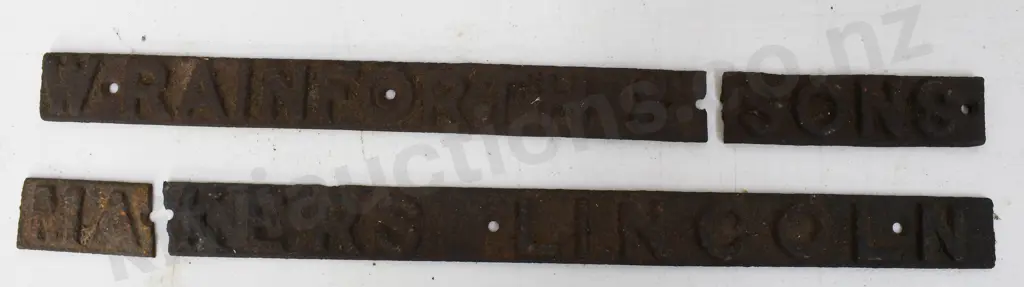 CAST METAL MAKERS PLATES Image 1++