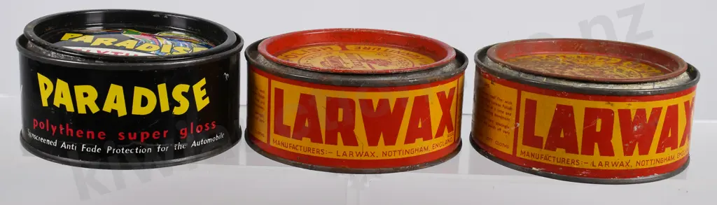 CAR POLISHING TINS Image 1++