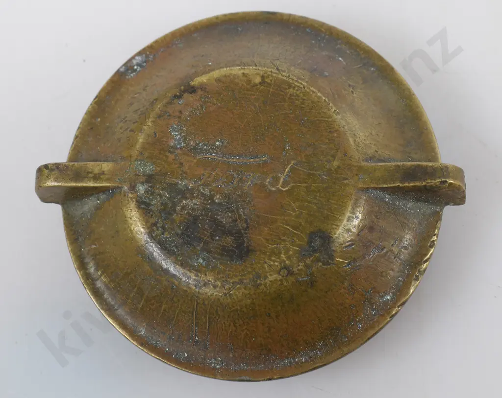 ASSORTED MOTORING HUB AND OTHER CAPS Image 1++