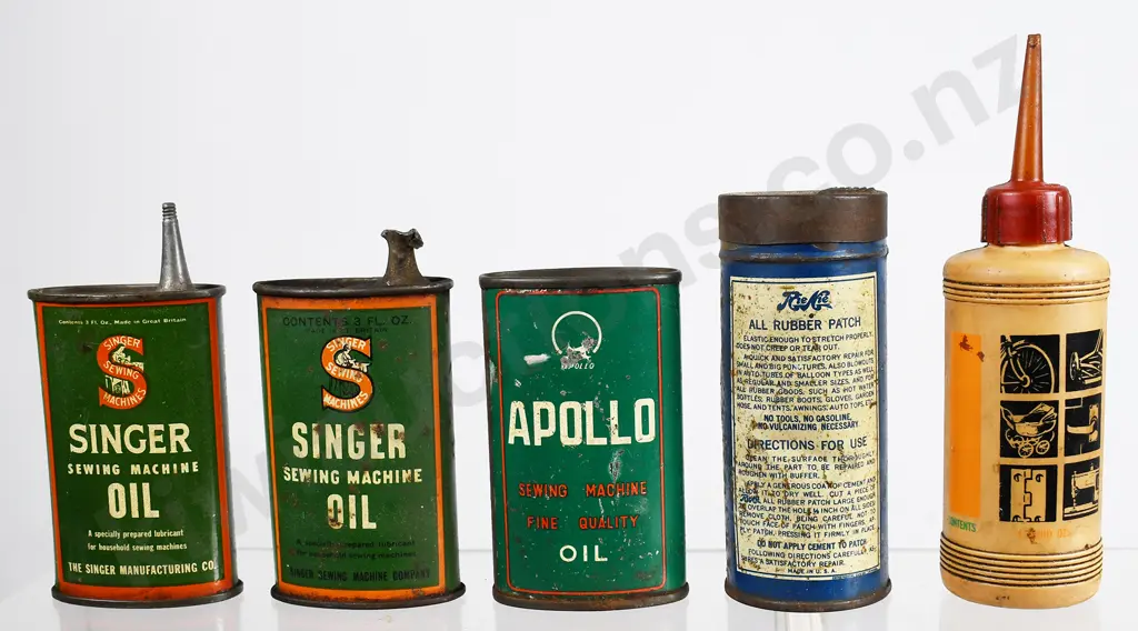 ASSORTED TINS, OIL PRODUCTS Image 1++