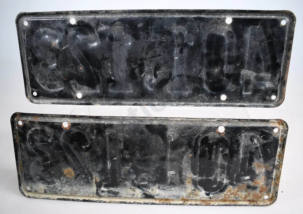 NZ PASSENGER NUMBER PLATES, 401-123, 1946-1951 Image 1++