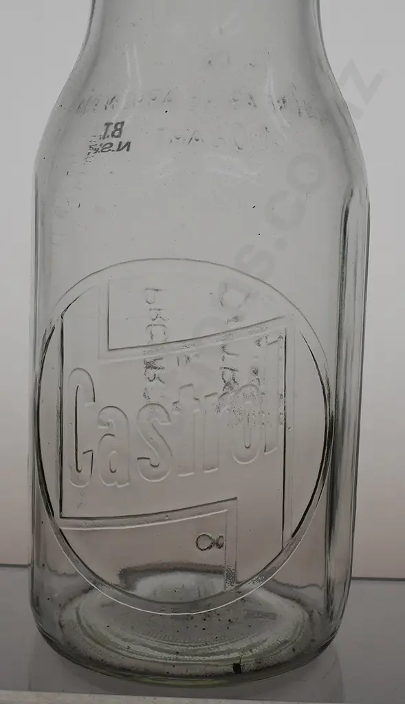 CASTROL OIL BOTTLES & POURERS Image 1++