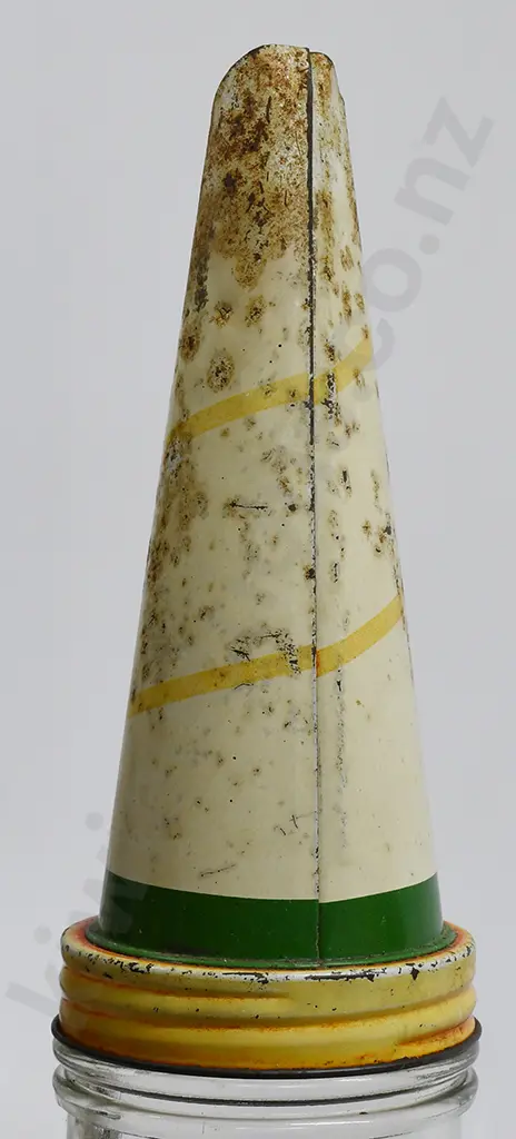 CASTROL OIL BOTTLES & POURERS Image 1++