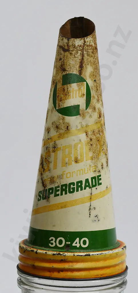 CASTROL OIL BOTTLES & POURERS Image 1++