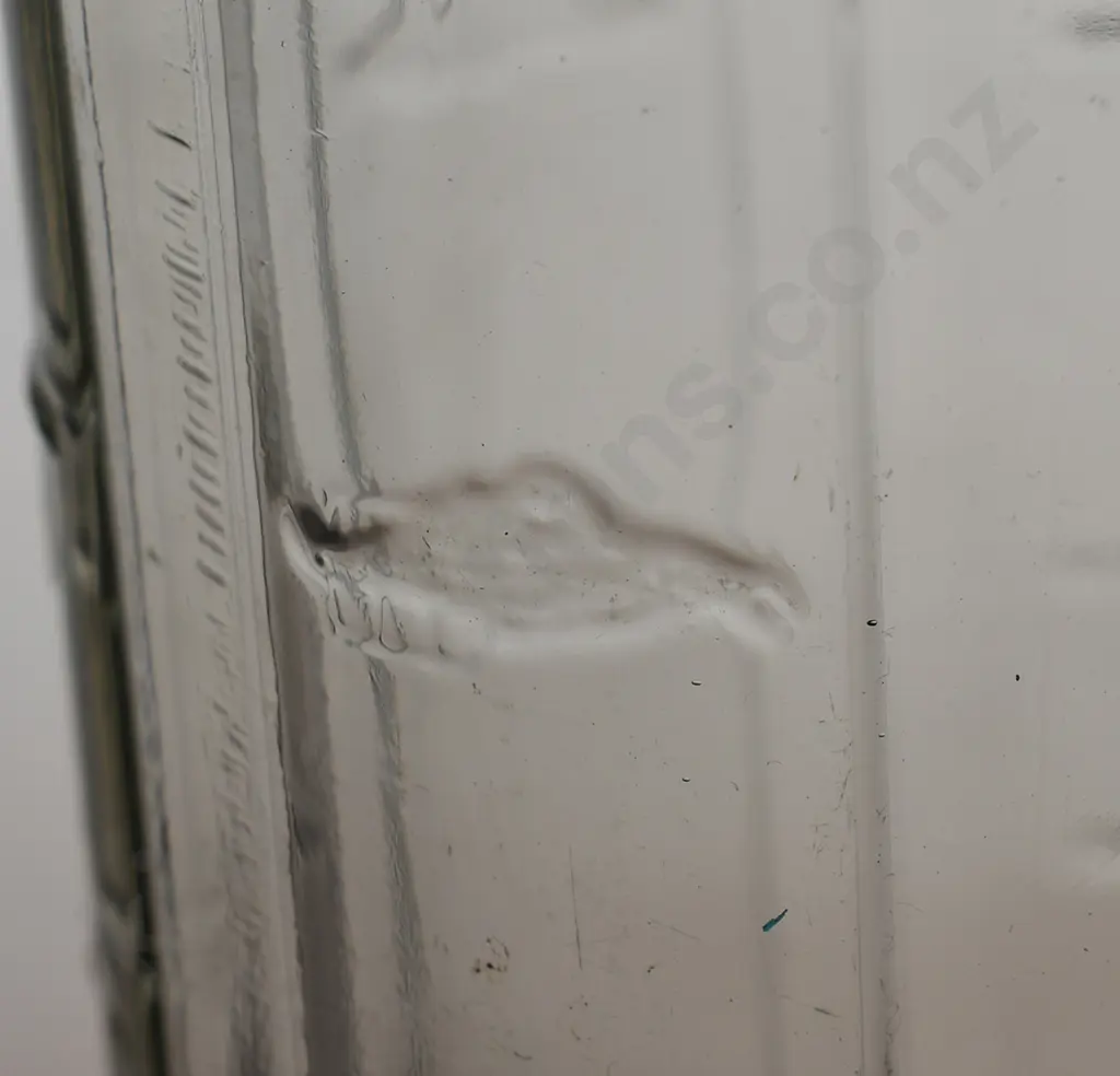 MOBIL QUART AND PINT OIL BOTTLES Image 1++