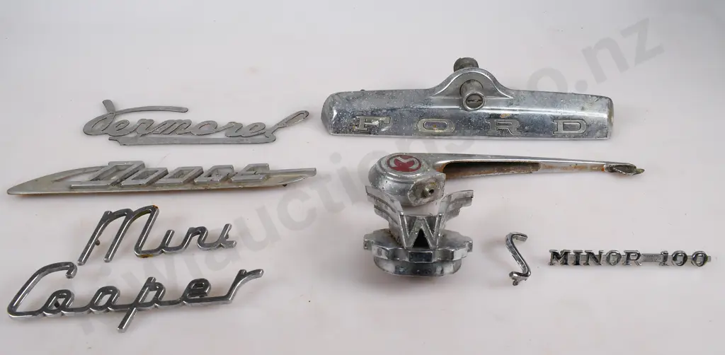AUTOMOTIVE CAR BADGES, & PARTS Image 1++