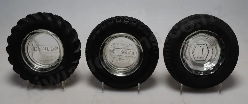 ADVERTISING TYRE ASHTRAYS Image 1++
