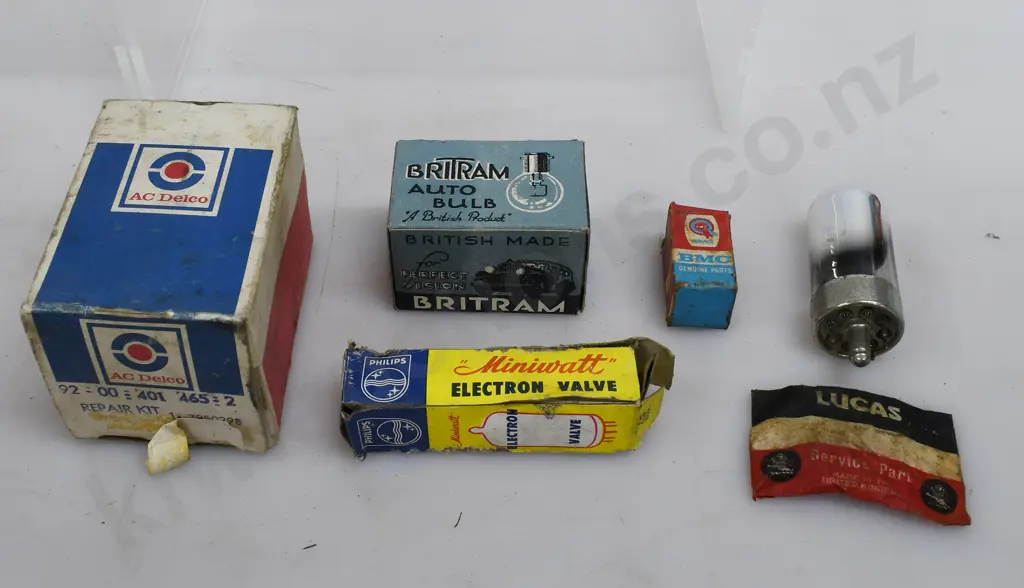 LIGHTING & OTHER AUTOMOTIVE ITEMS Image 1++