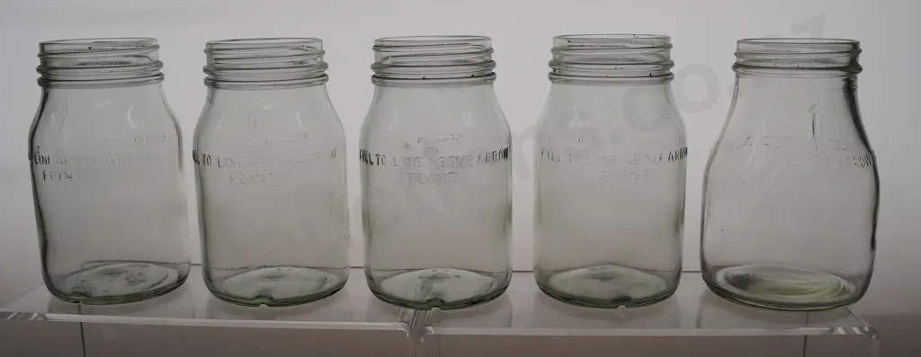 500ML & IMPERIAL PINT OIL BOTTLES Image 1++