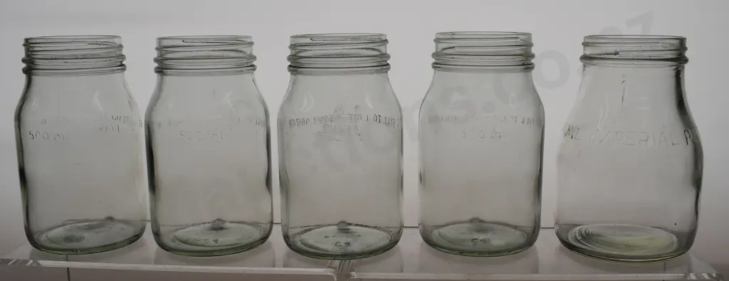 500ML & IMPERIAL PINT OIL BOTTLES Image 1++