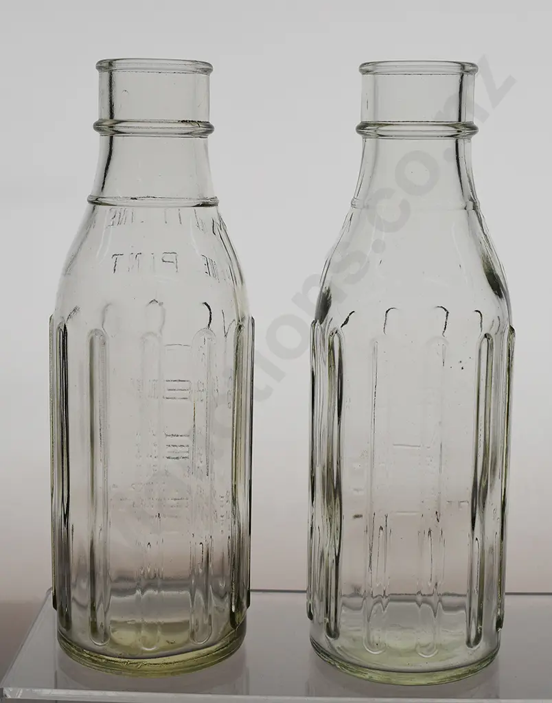 SHELL PINT OIL BOTTLES Image 1++