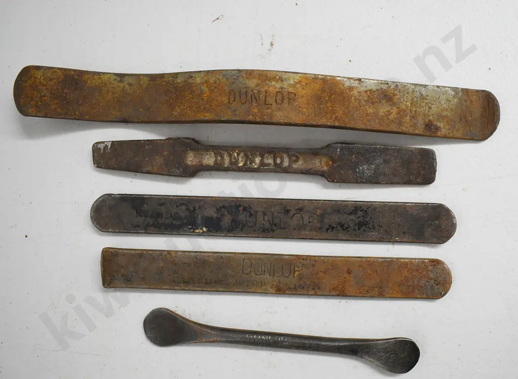 TYRE IRONS, CONTINENTAL DUNLOP Image 1++