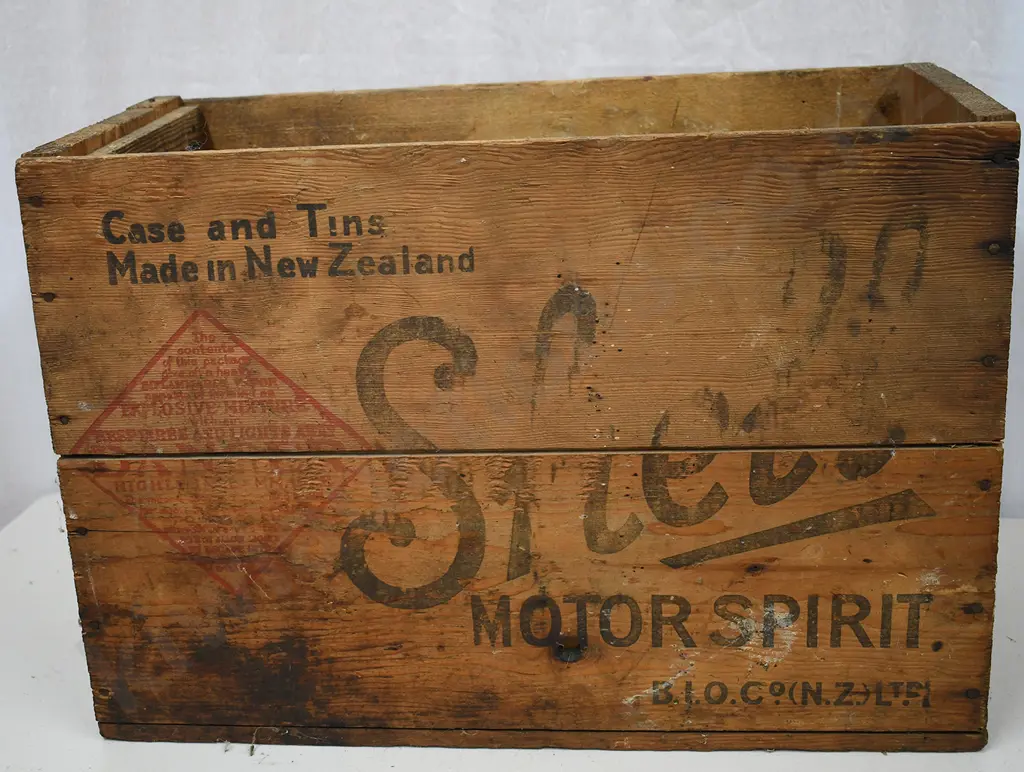 SHELL MOTOR OIL WOODEN BOX Image 1++
