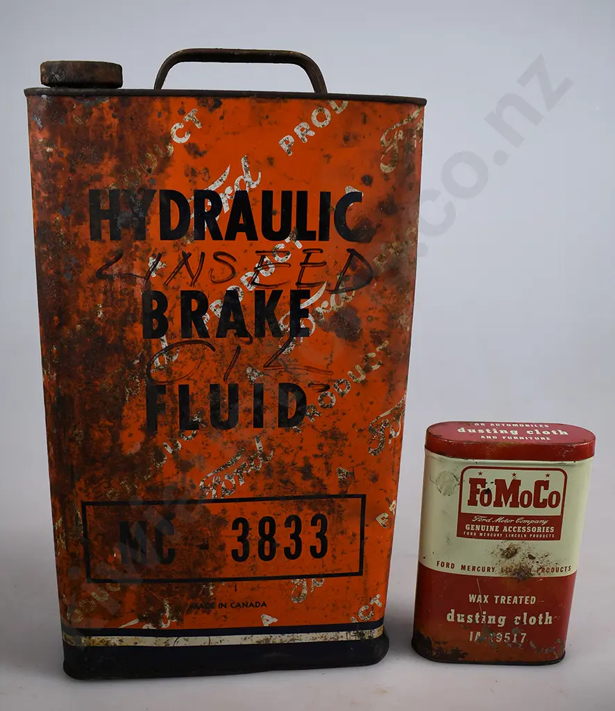 FORD HYDRAULIC BRAKE FLUID, FOMOCO POLISHING CLOTH TINS Image 1++