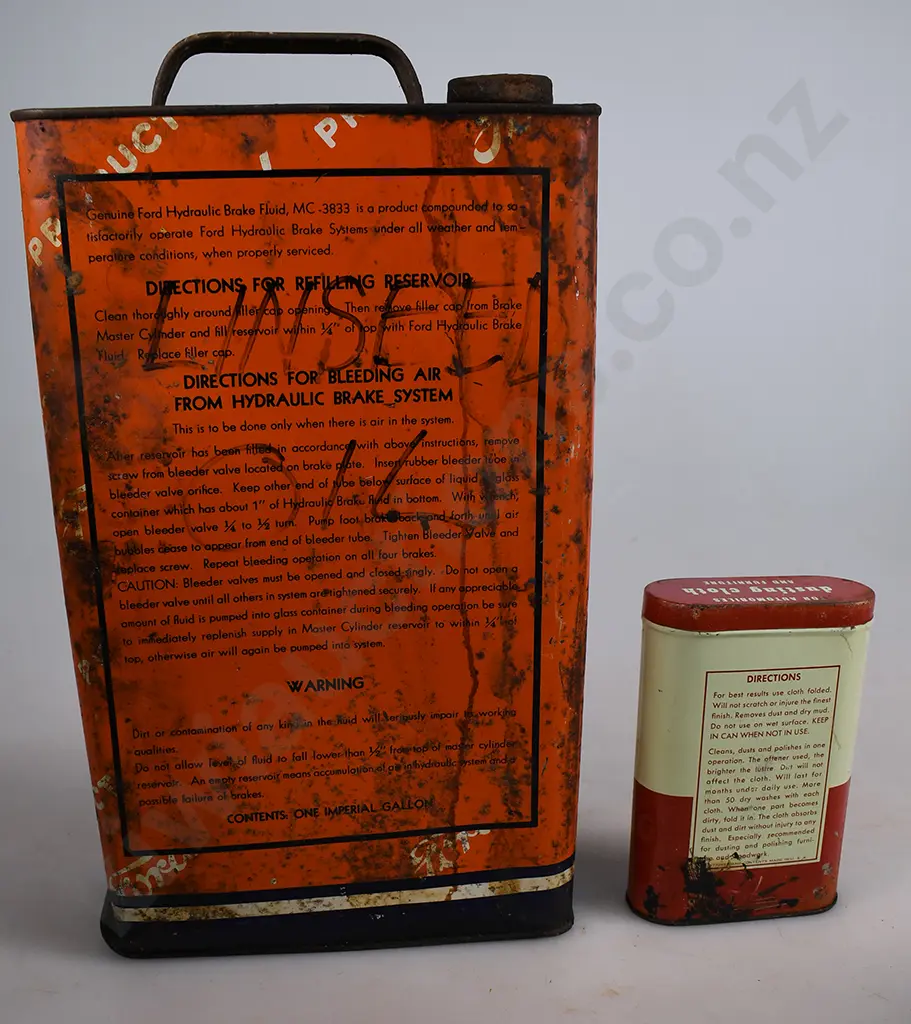 FORD HYDRAULIC BRAKE FLUID, FOMOCO POLISHING CLOTH TINS Image 1++
