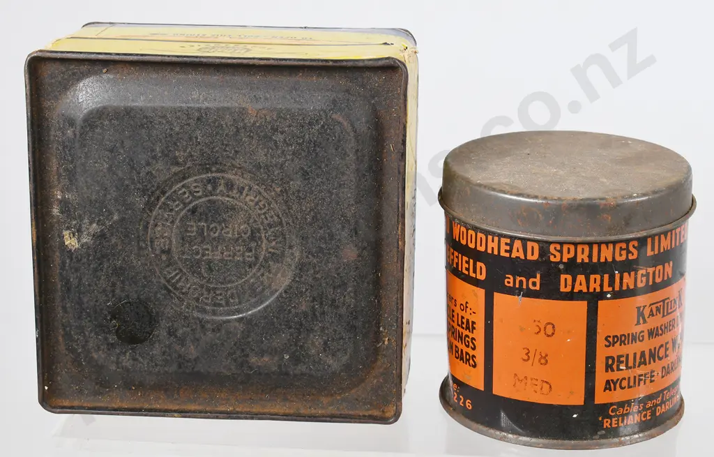 ASSORTED AUTOMOTIVE CONTAINERS Image 1++