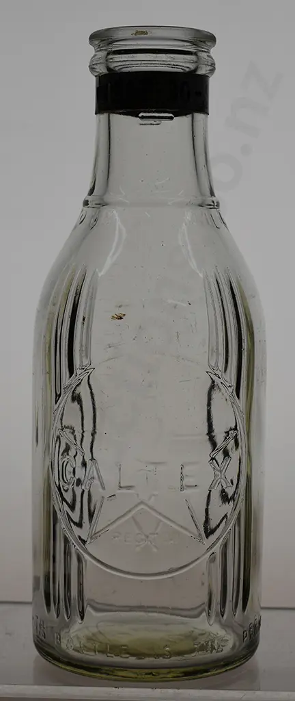 CALTEX PINT OIL BOTTLE Image 1++