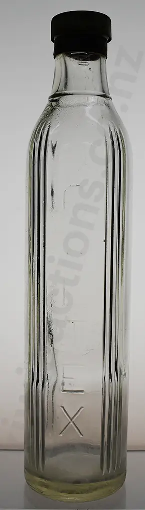 CALTEX QUART OIL BOTTLE, METAL CAP Image 1++