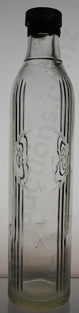 CALTEX QUART OIL BOTTLE, METAL CAP Image 1++