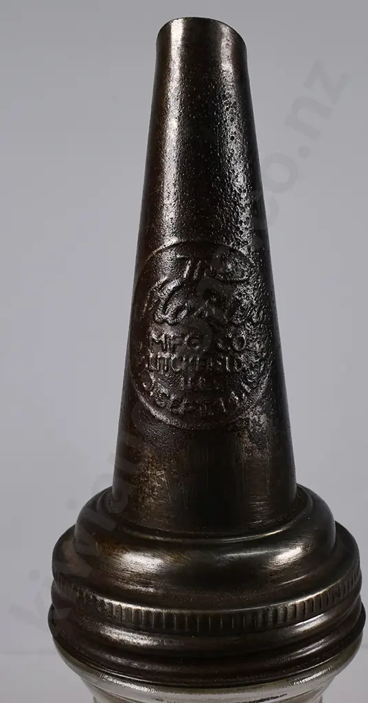 HUFFMAN QUART OIL BOTTLE & POURER Image 1++