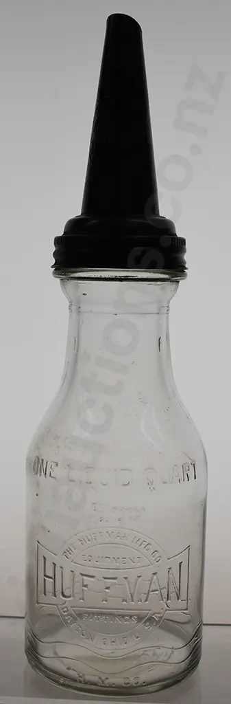HUFFMAN QUART OIL BOTTLE & POURER Image 1++