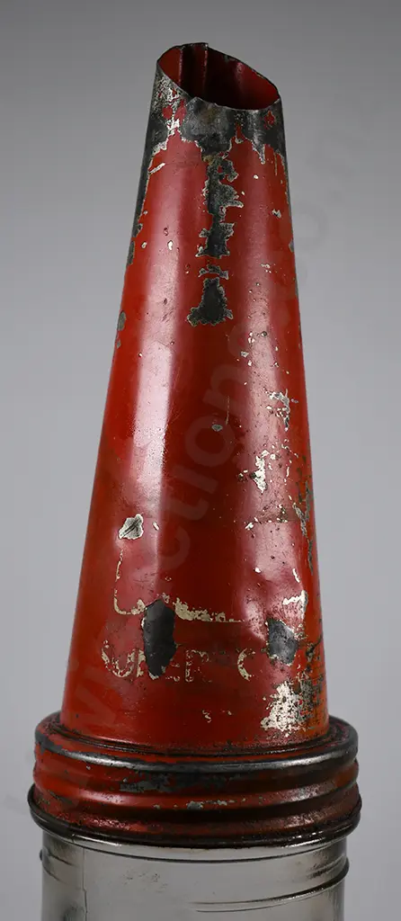 ATLANTIC UNION QUART OIL BOTTLE WITH POURER Image 1++