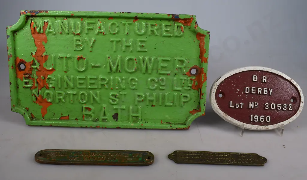 CAST METAL MAKERS PLATES Image 1++