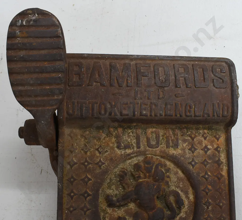 BAMFORDS LION TRIP ACTION HAY RAKE FOOT PEDAL Image 1++