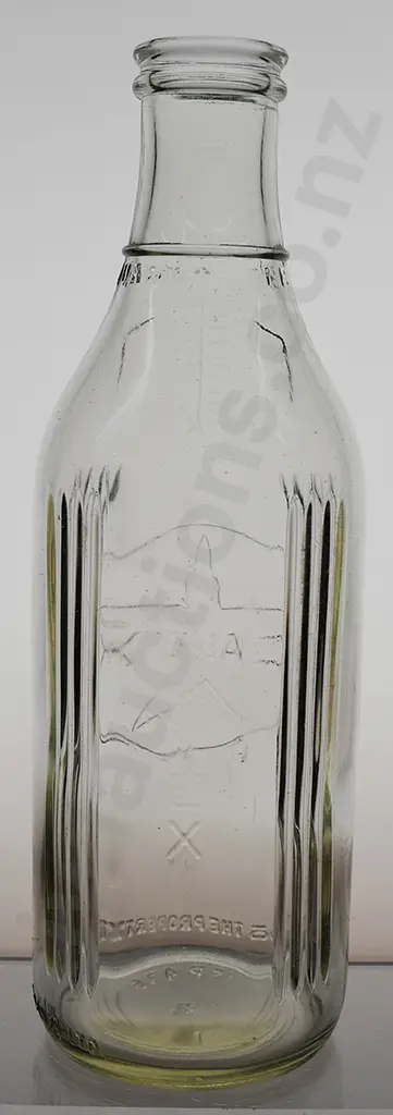CALTEX QUART OIL BOTTLE Image 1++