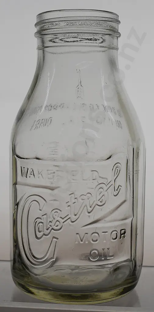 WAKEFIELD CASTROL QUART OIL BOTTLE Image 1++