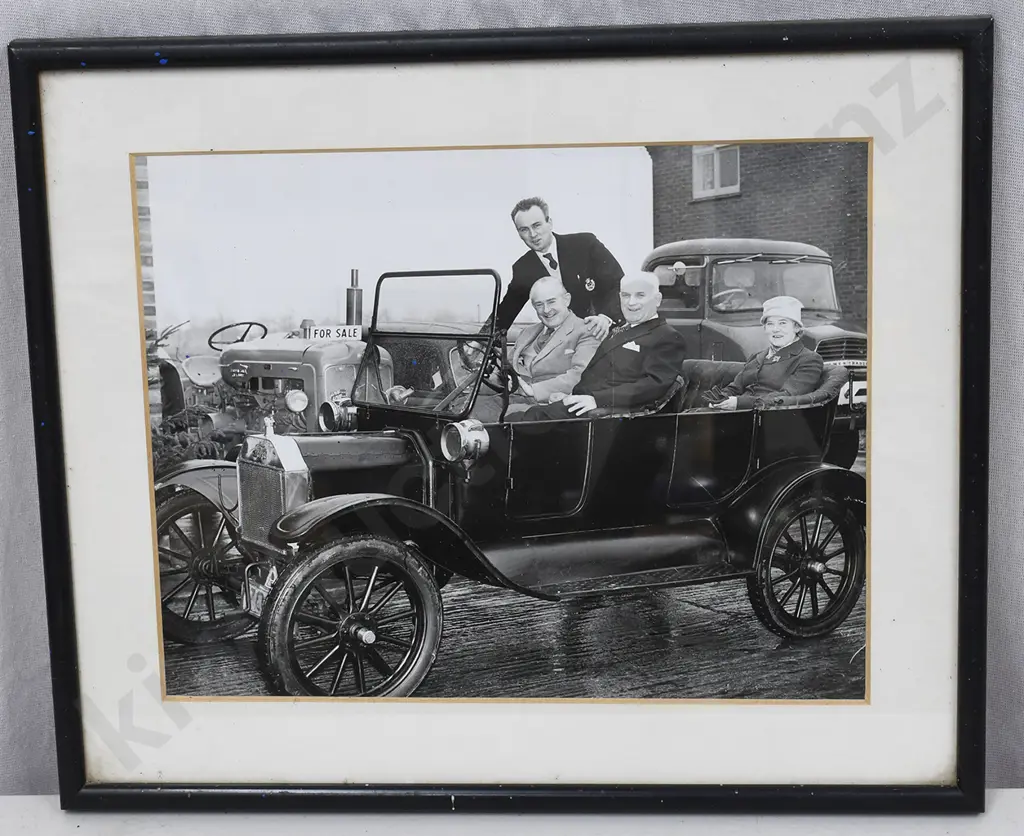 TRACTOR & VINTAGE CAR PICTURES Image 1++