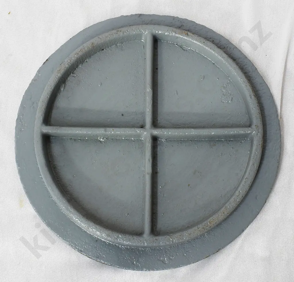 VOCO PTY LTD TOBY FORECOURT COVER PLATE Image 1++